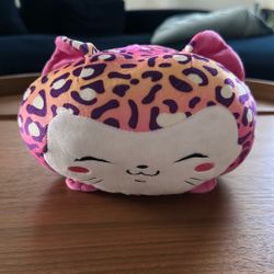 Tweezle the Stretchy Cat Pikmi Pop Surprise