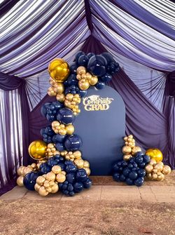 Balloon garland