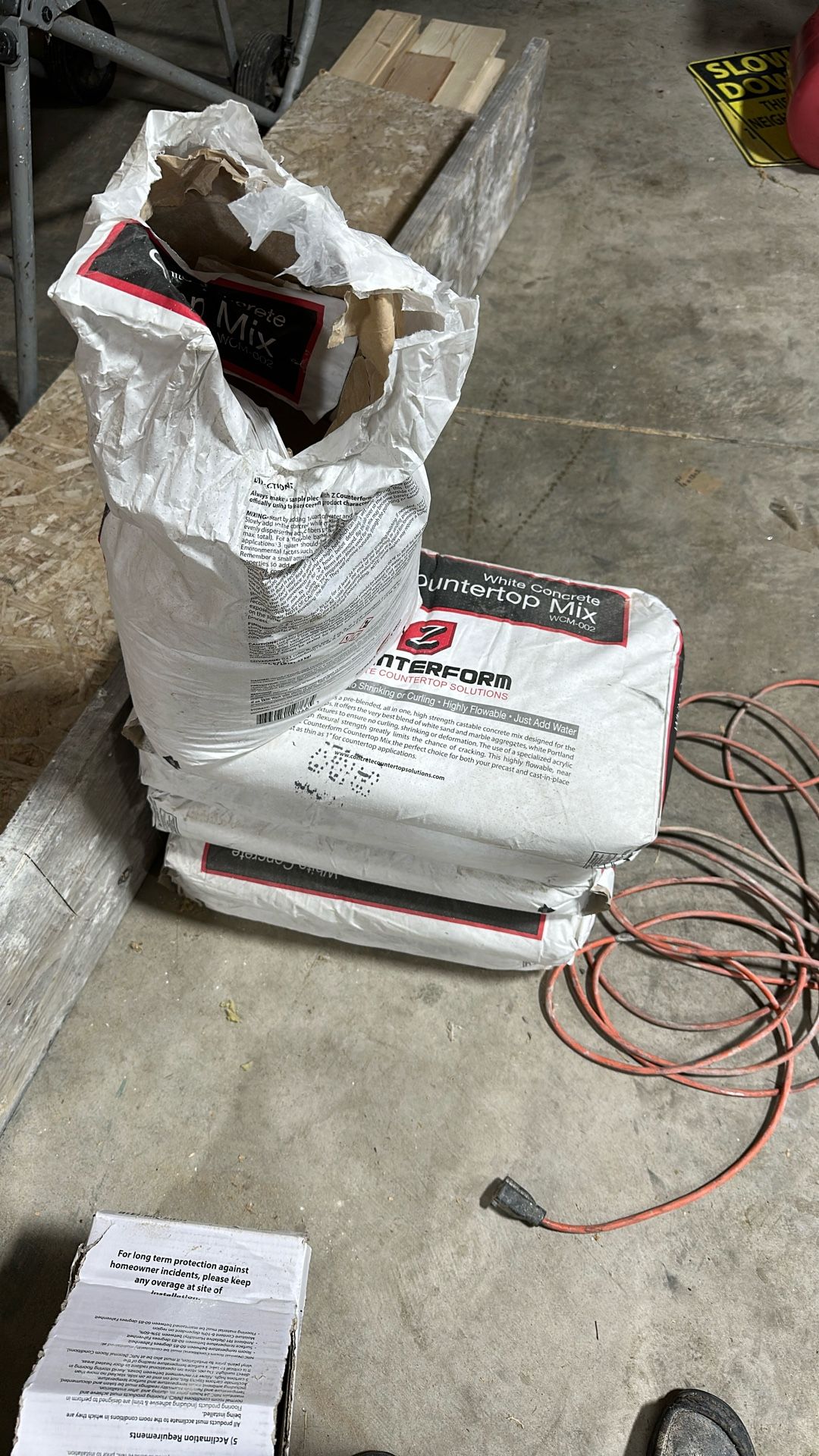 Z Form White Concrete Mix