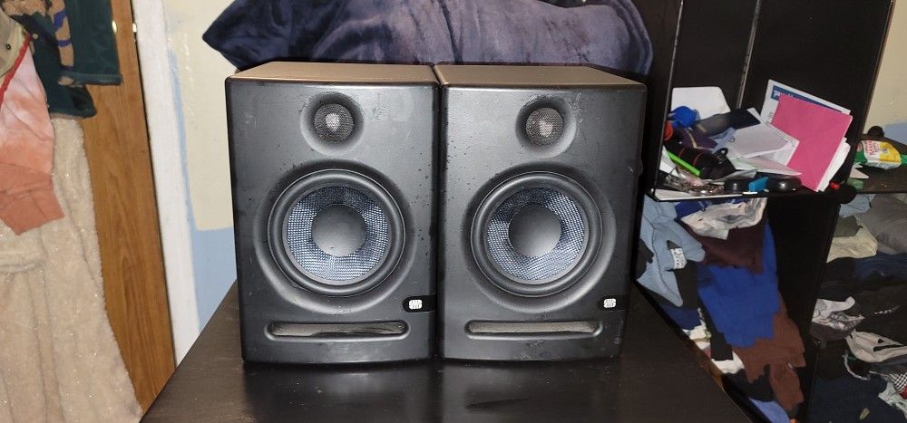 🔥 **FOR SALE – NYC LOCAL PICKUP ONLY** 🔥 **PreSonus Eris E5 Matched Pair (2014 Vintage Classics)** **$175 CASH** –  no trades ready to go