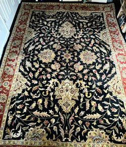 Vintage Floral Wool Rug