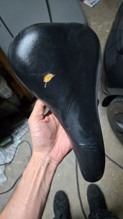 Bicycle seat