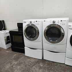 Kenmore Electric Washer Dryer Set On Pedestal 