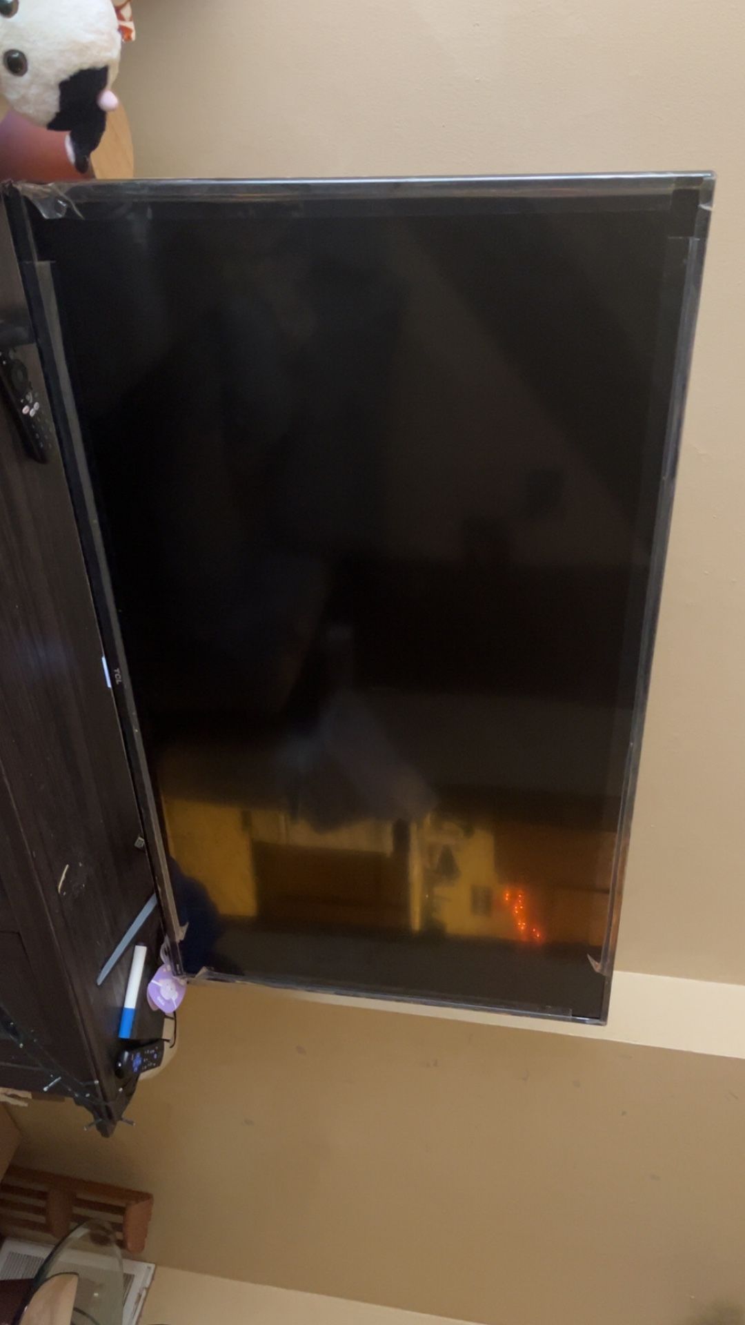 32 In TCL Roku TV