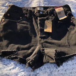 Levi Shorts Size 28 $10