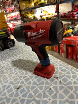 Milwaukee m18 cordless impact wrench 1/2 in. Brushless