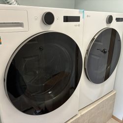 LG Washer & Dryer (Front Load/High Efficiency) *NEW* Must Sell Moving