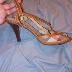 Burberry Cute Heels