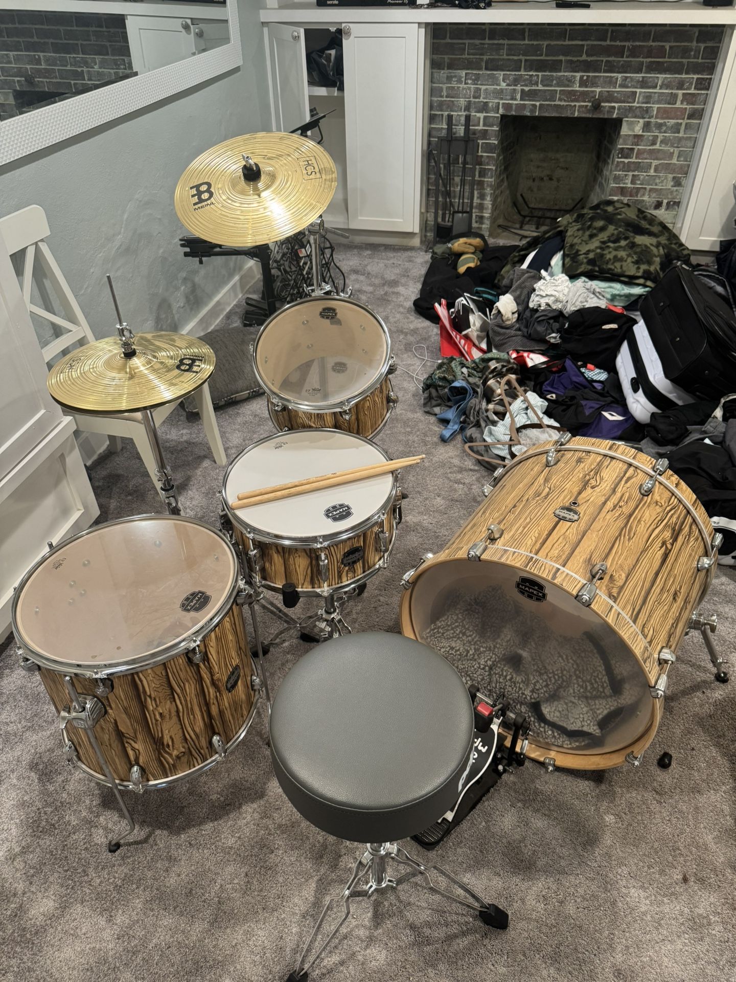 Mapex 5 Piece Drum Set (Everything Included In Photos!)