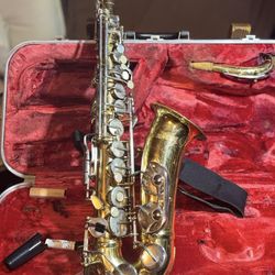Saxophone 