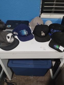 🚨MUST GO TODAY🚨 Hats