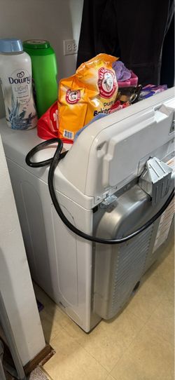 washer LG  dryer LG good conditions the dryer is
