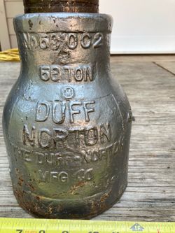 Vintage Duff Norton 5010 C2 50 Ton Jack 4-1/2” rise.