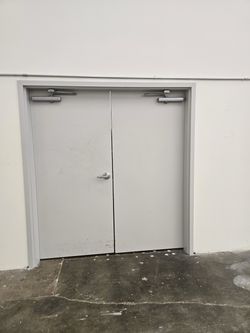 Industrial heavy duty doors