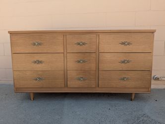 Vintage dresser