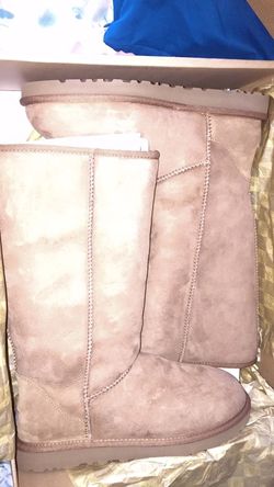 Uggs boots size 9