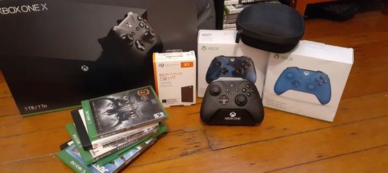 Microsoft Xbox One X 1TB Black Home Console lot