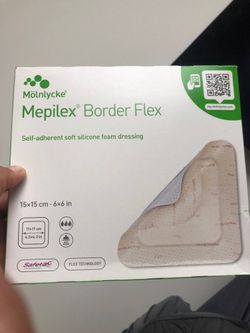 Mepilex Border Flex self-adherent soft silicone foam dressing