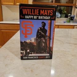 Willy Mays Happy 80th Birthday statue