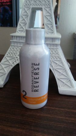 Rodan and Fields intensive Brightening toner