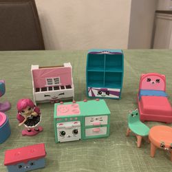Shopkins girl with furniture