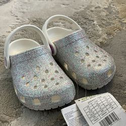 New!! Toddler Girl Crocs Size 8