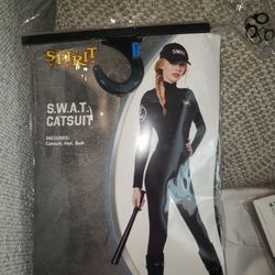 Costume