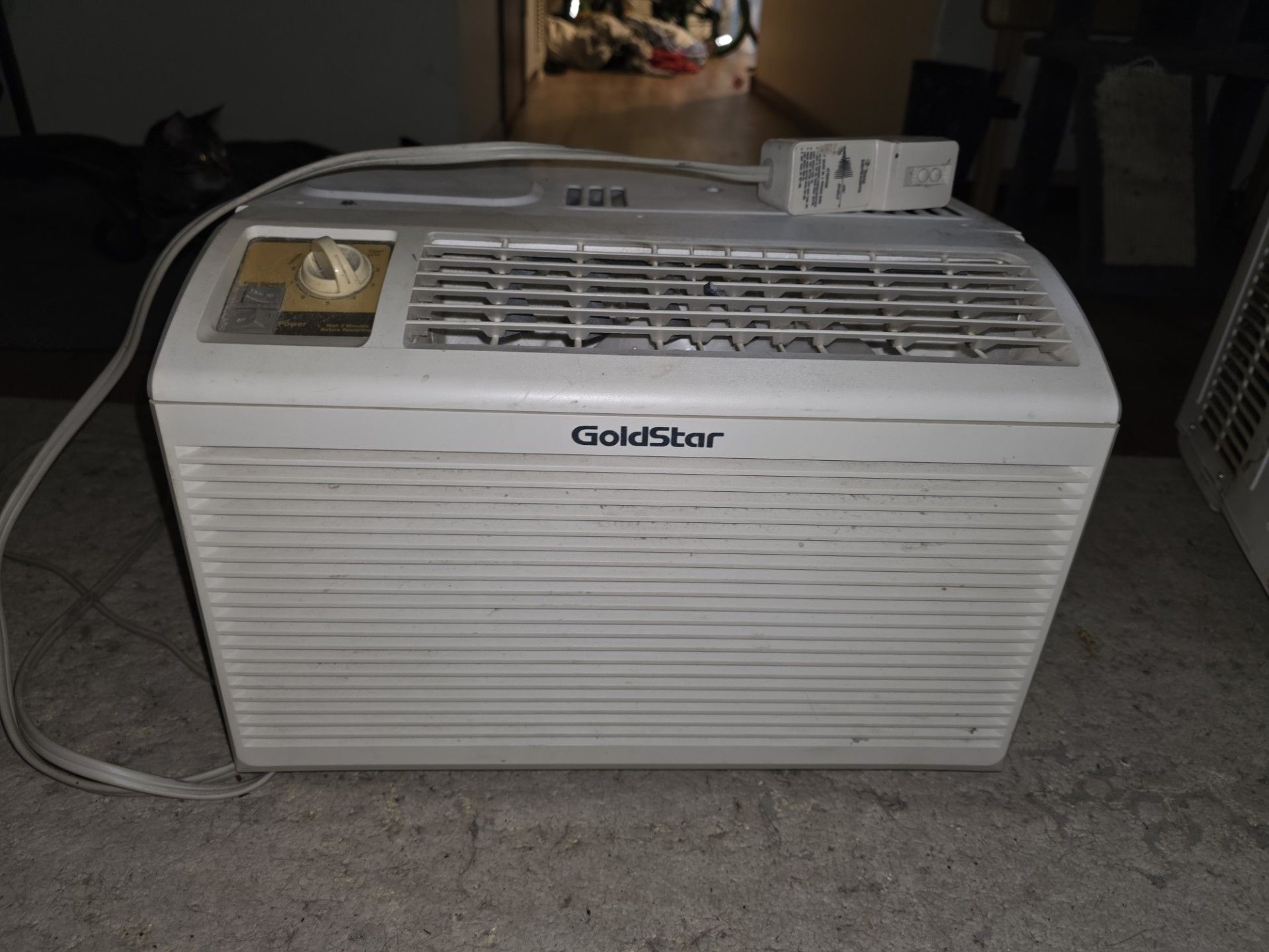 Goldstar 5000 btu winding ac
