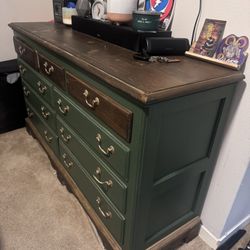 Rustic 9 Drawer Dresser 