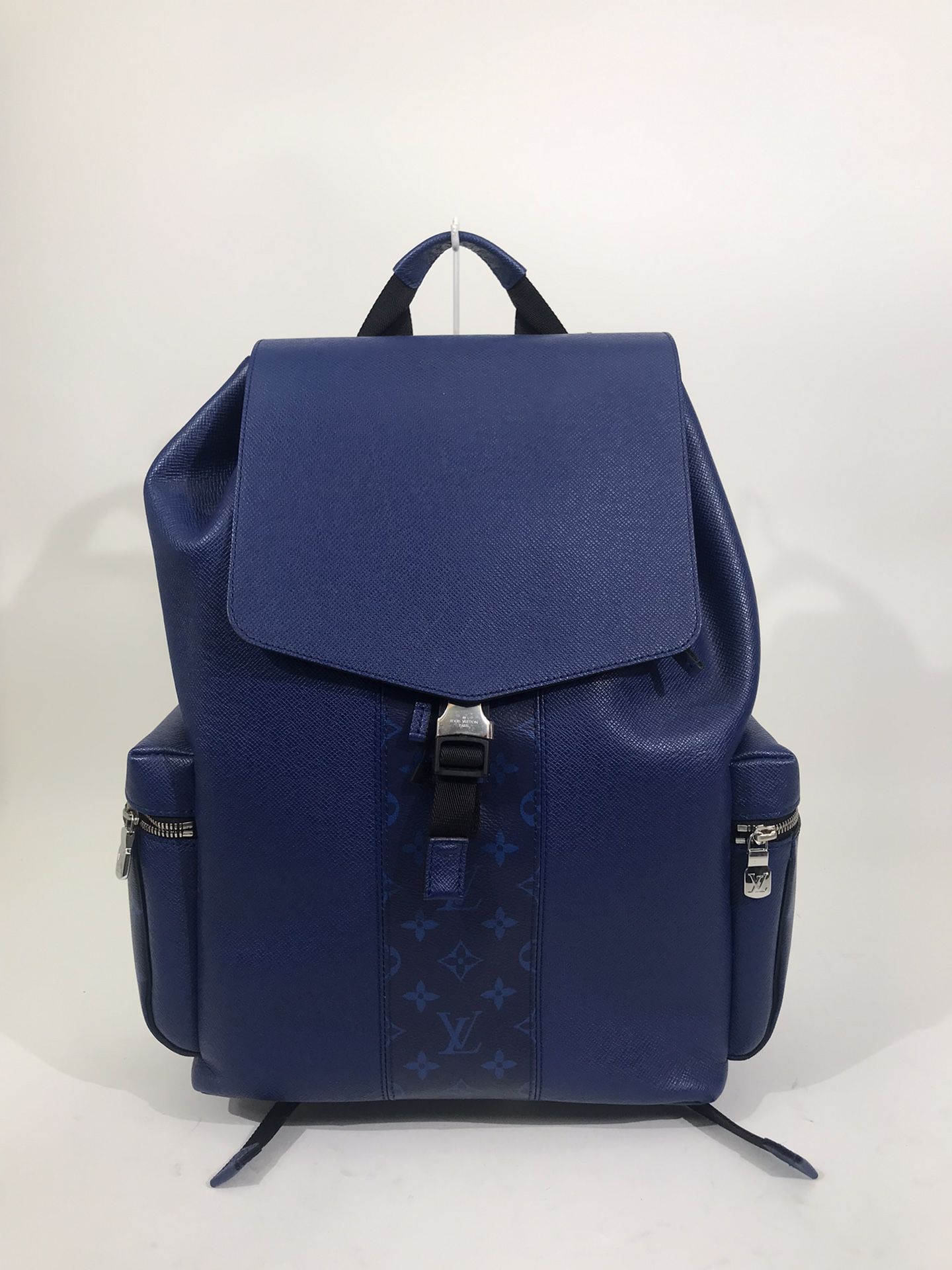 Louis Vuitton Backpack Pacific Blue Taigarama for Sale in Huntington Park,  CA - OfferUp
