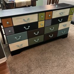 Dresser