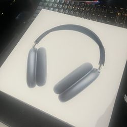 AirPod Max Blue