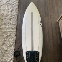 Surfboard 6’2