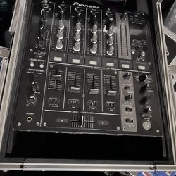 PIONEER DJM-700 mixer 