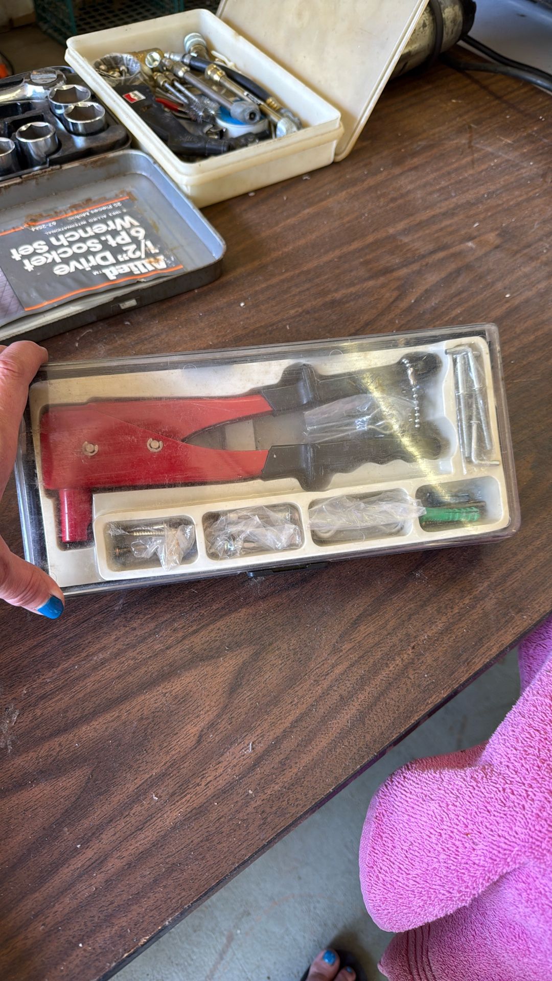Hollow Wall Anchor Tool Set