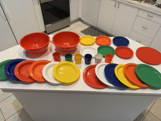 🌈 Colorful Plastic Dish Set / Picnic & Party Set