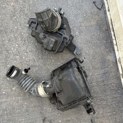 2014-2023 Infiniti Q50 RIGHT LEFT SIDE AIR CLEANER / AIR INTAKE BOX OEM