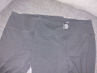 2 pairs of Max &  Mia Yoga pants