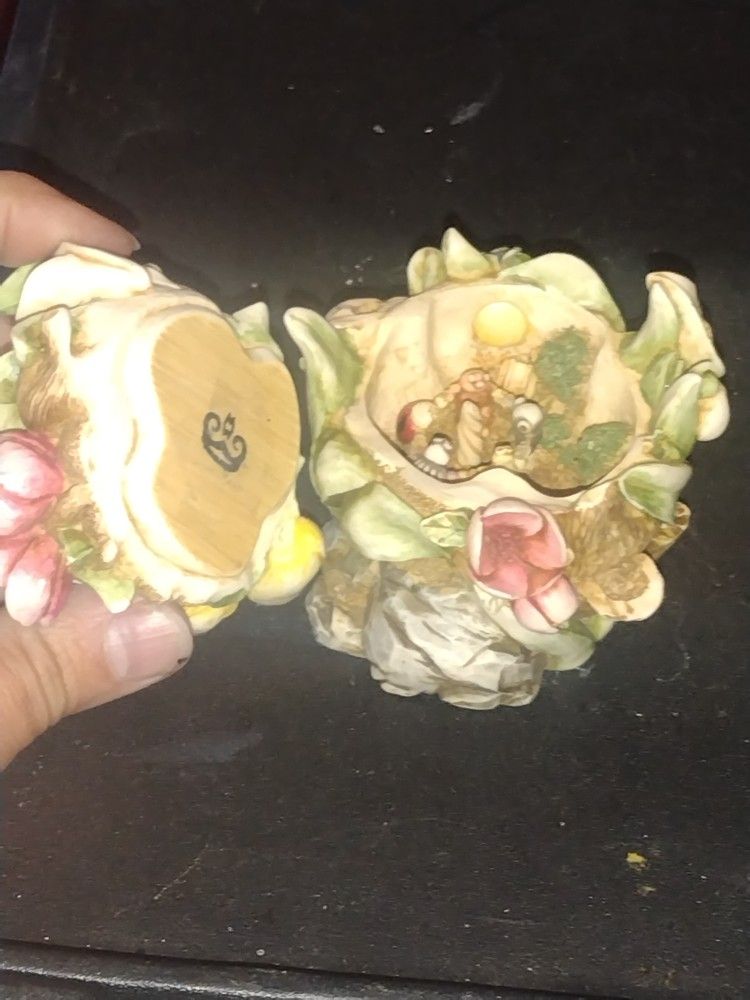 Harmony Kingdom Lord Byron's Harmony Garden "Spring Bouquet" Signed Limited Ed. Figurine Box