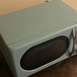 Small Microwave