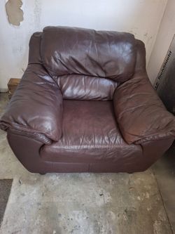 Sofa & Center Table