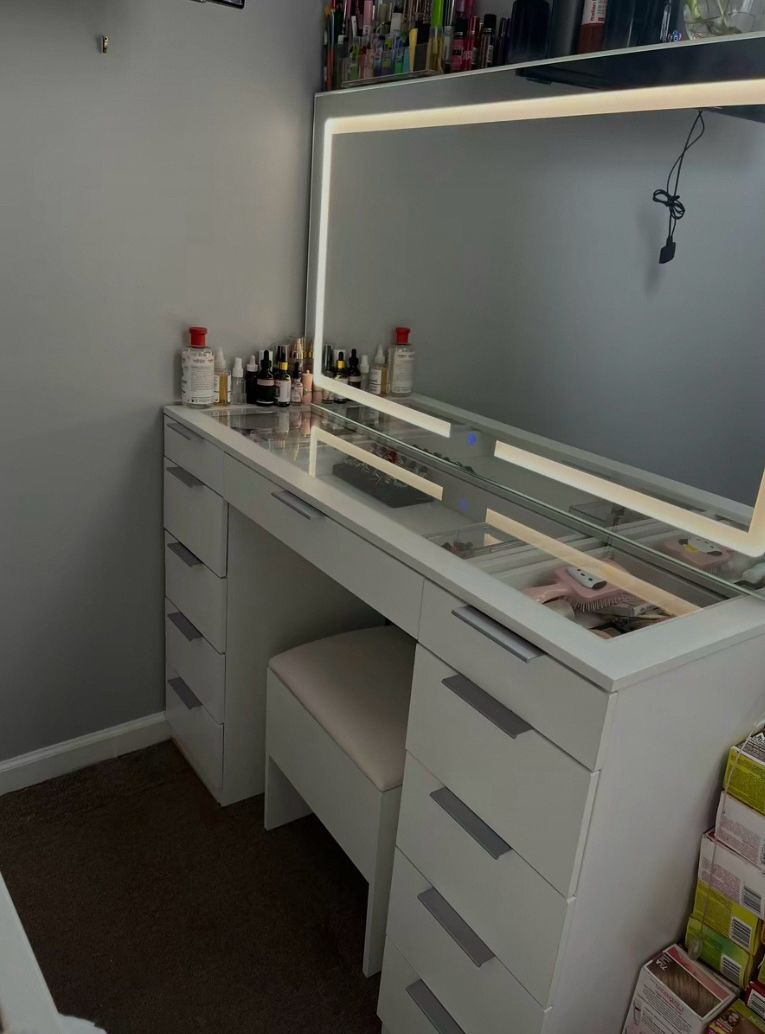 White Vanity Desk