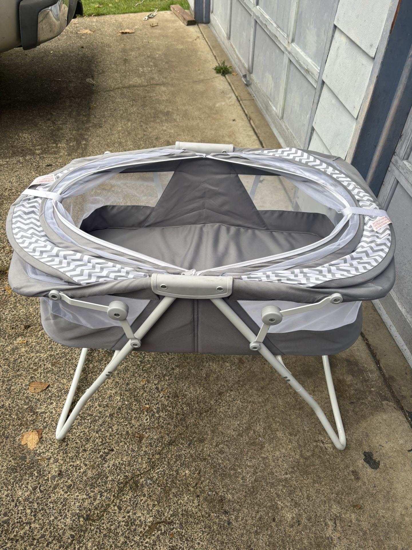 Dream On Me Portable Bassinet