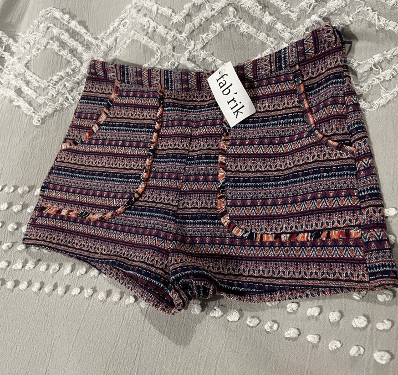 {FAB’RIK} Jacqurd Stripe Geometric Tribal Print Shorts
