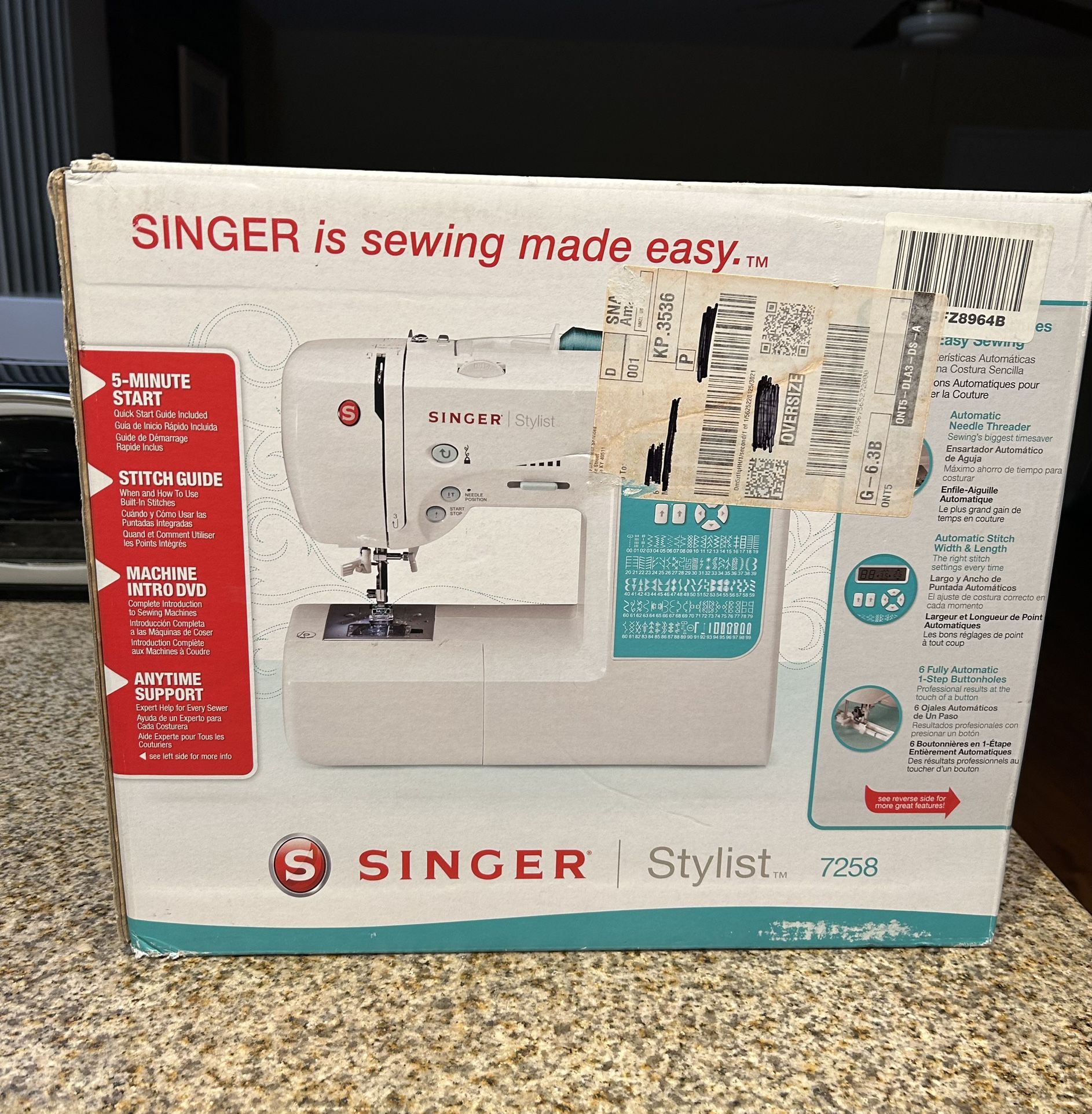 NEW Singer Sewing Machine 100 stitch pattern + NEW Anti-Slip Hard Cover