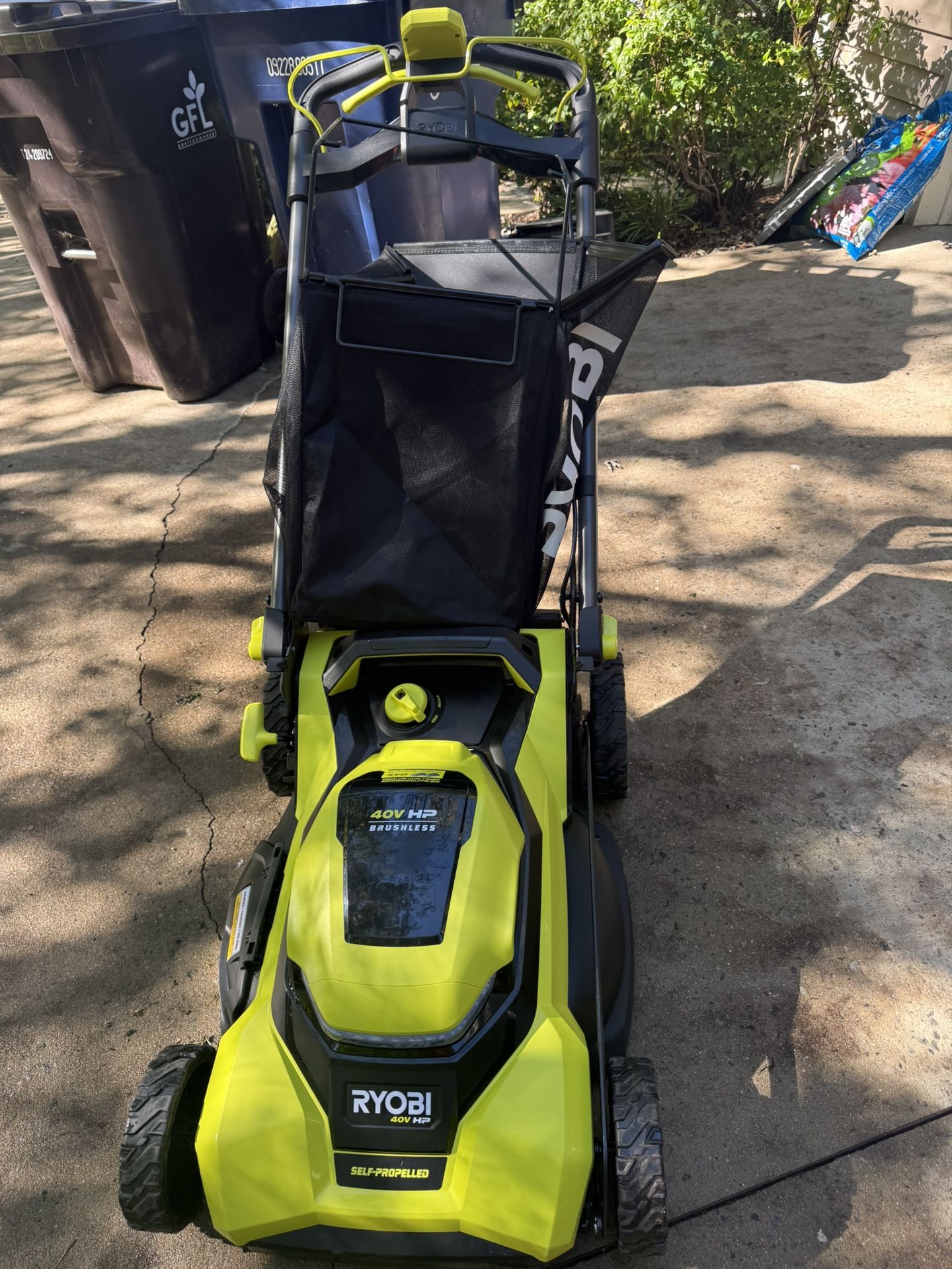 RYOBI 40V HP Brushless 21" Self-Propelled Mower  
