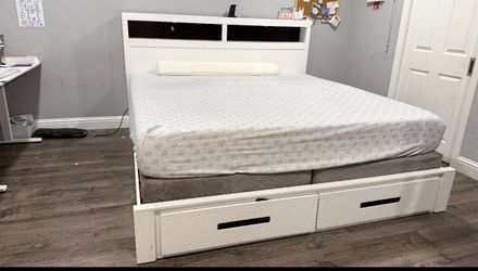 KING BED NO MATTRESS