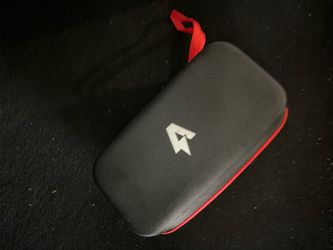 Portable car jump starter