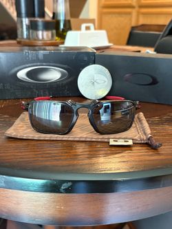 Oakley sunglasses Badman Ferrari Edition
