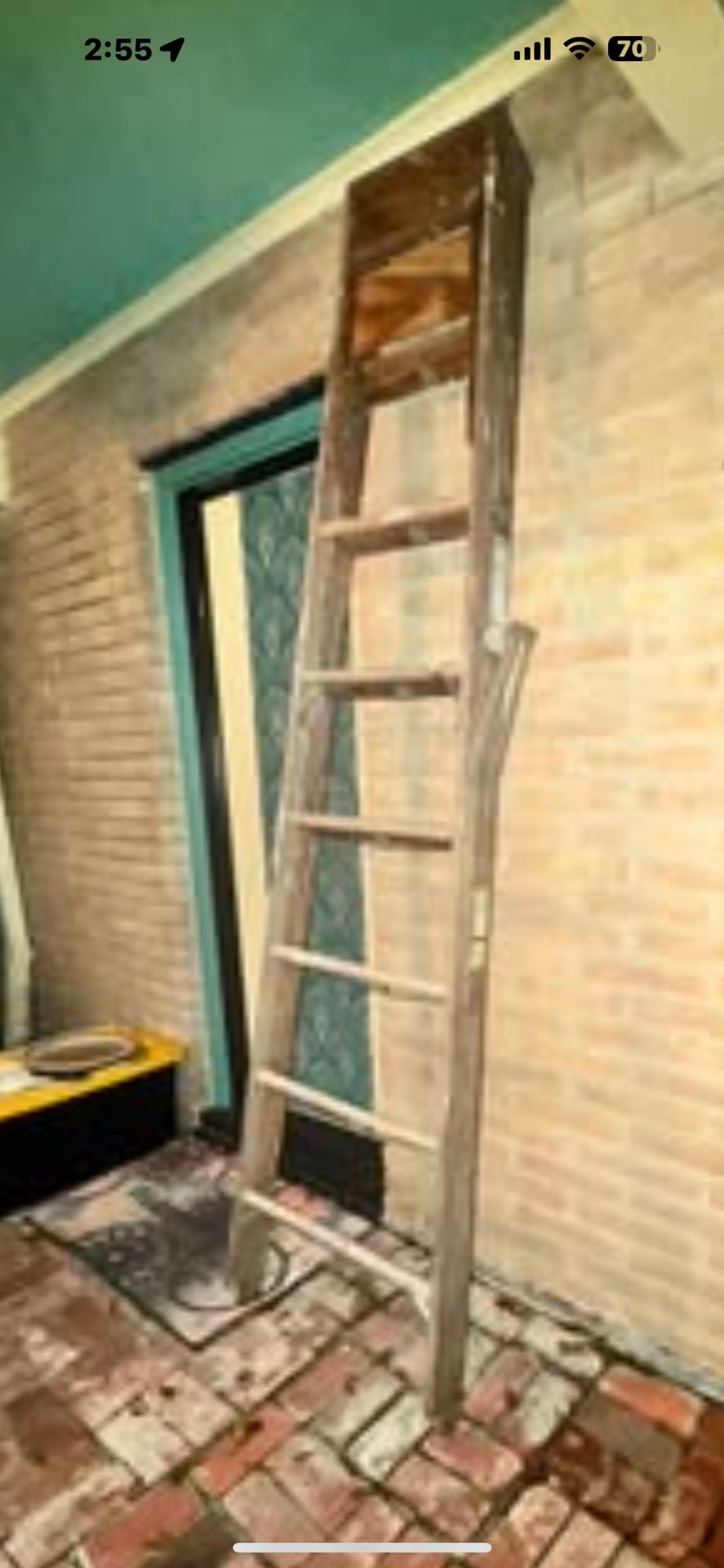12 foot Wood step ladder with movable platform